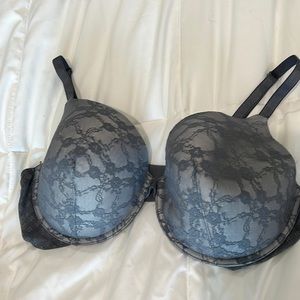 Victoria Secret lace bra 40 DD body by Victoria lk new lined perfect coverage